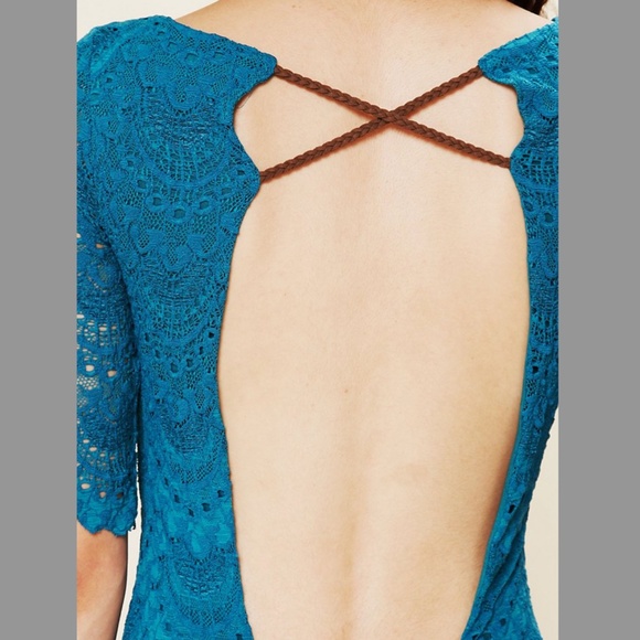 NIGHTCAP Lace Priscilla Open Back Dress EUC - Picture 3 of 12